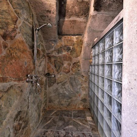 Potamia Cave Suites Ortahisar Екстериор снимка