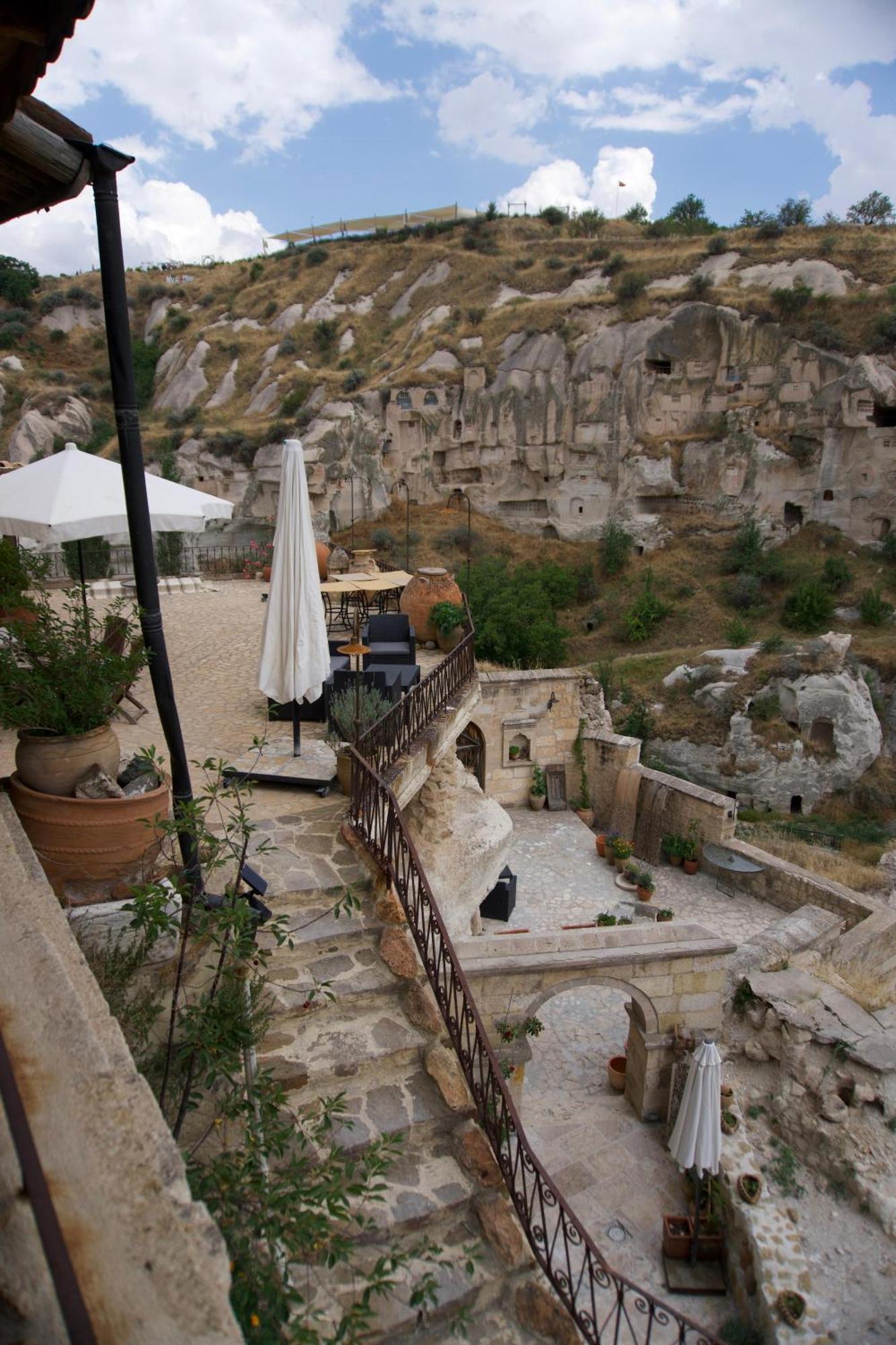 Potamia Cave Suites Ortahisar Екстериор снимка