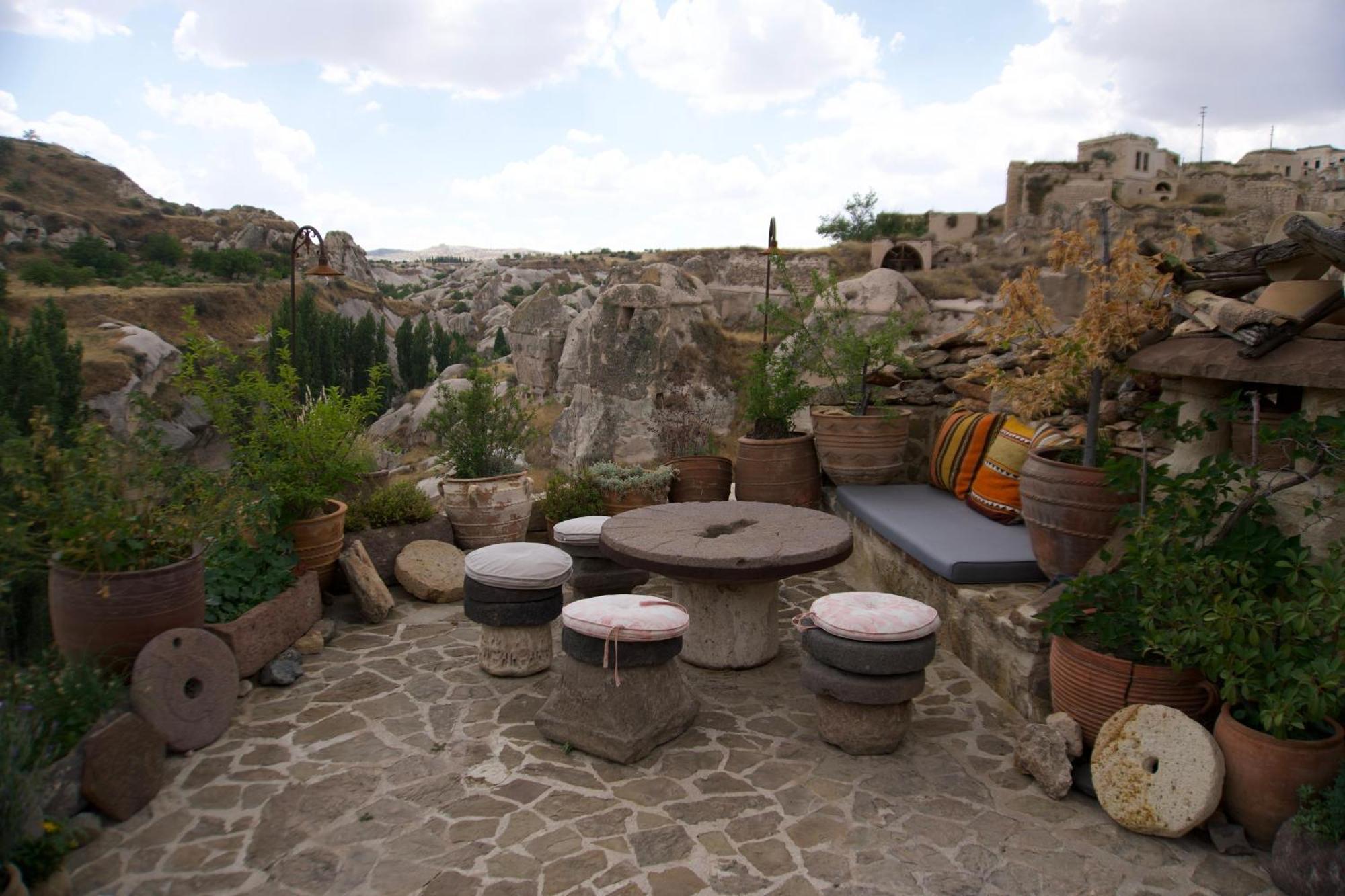 Potamia Cave Suites Ortahisar Екстериор снимка
