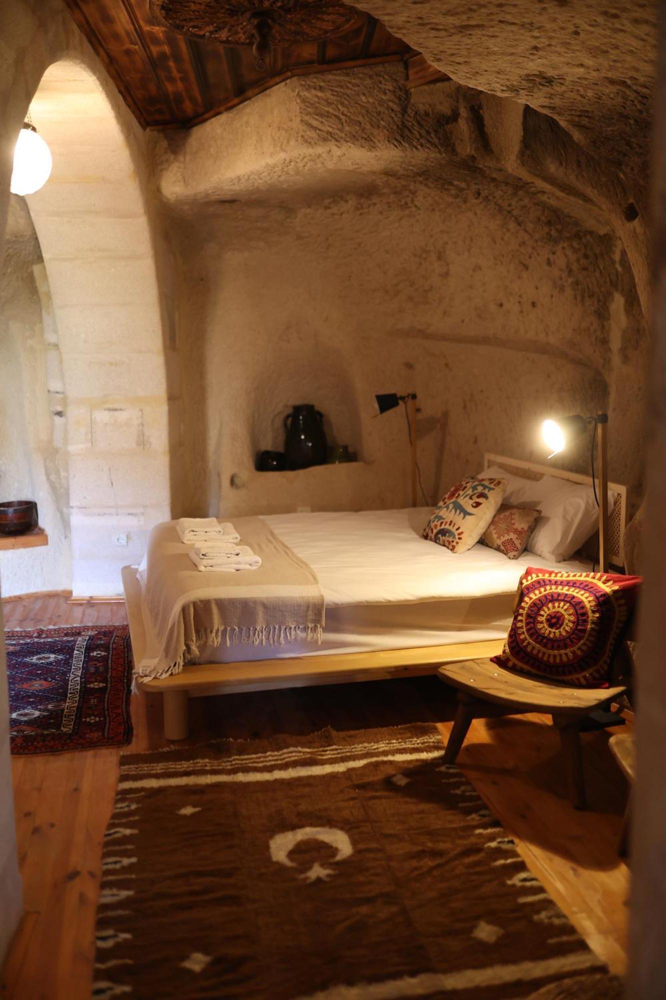 Potamia Cave Suites Ortahisar Екстериор снимка