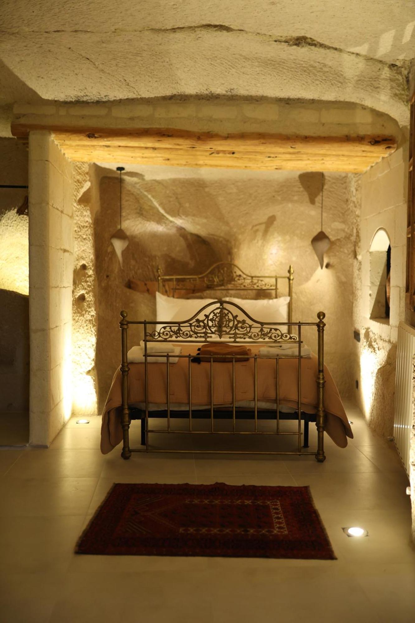 Potamia Cave Suites Ortahisar Екстериор снимка