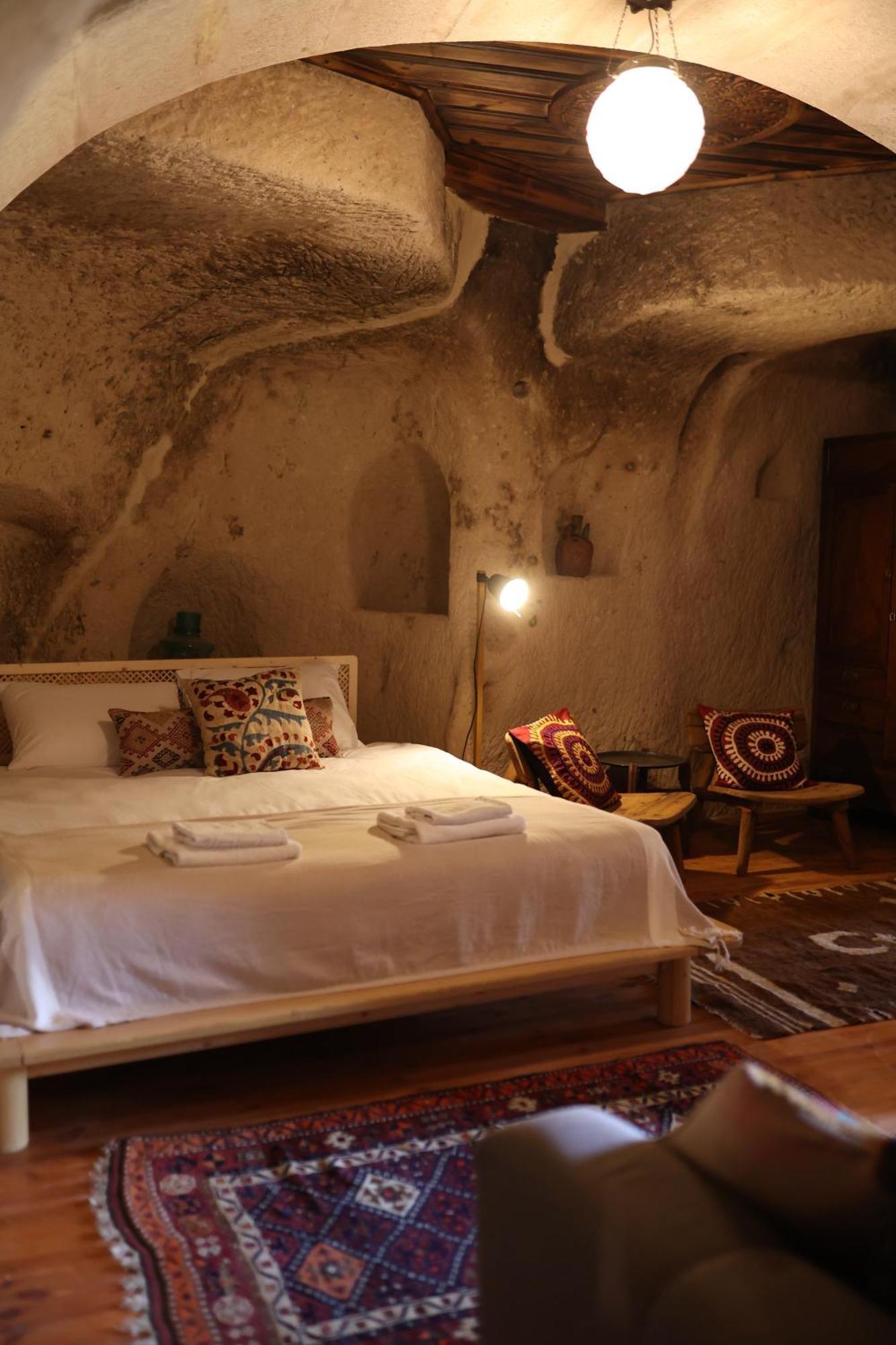 Potamia Cave Suites Ortahisar Екстериор снимка