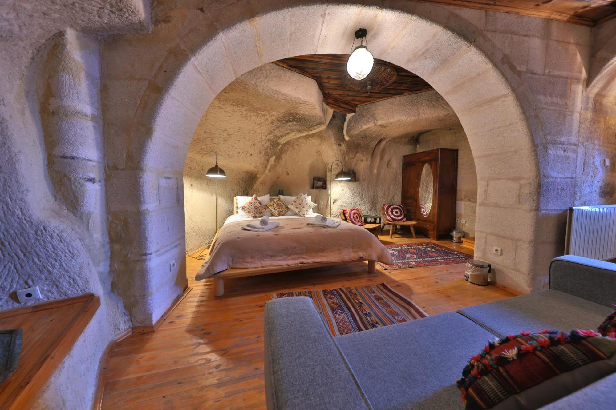 Potamia Cave Suites Ortahisar Екстериор снимка